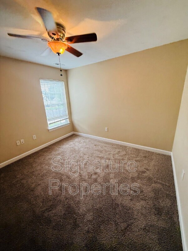 Building Photo - 712 Tallahassee Dr