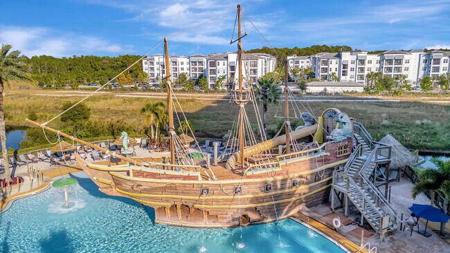 Building Photo - 8101 Resort Village Dr