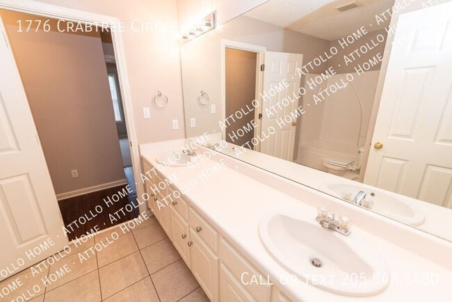 Building Photo - 1776 Crabtree Cir