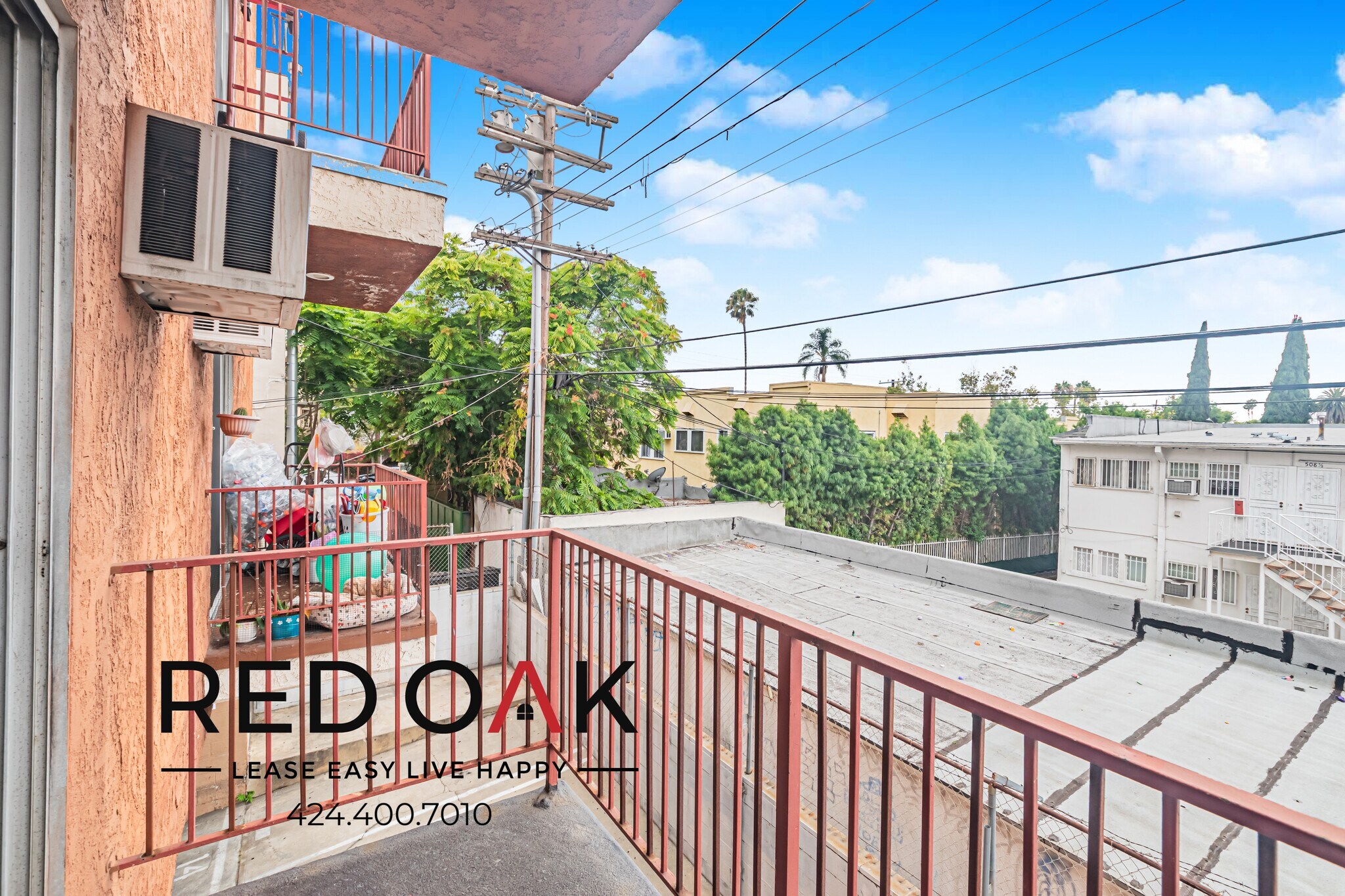 Building Photo - 509 N Berendo St
