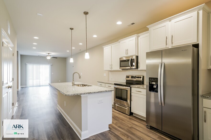Building Photo - 3766 Summer Bay Trl