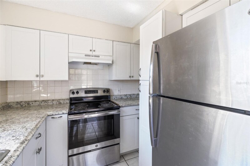 Building Photo - 10419 Kidron Ave