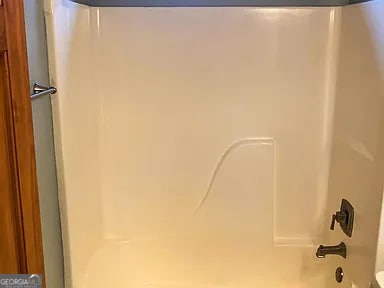 Building Photo - 502 Hunt Club Rd