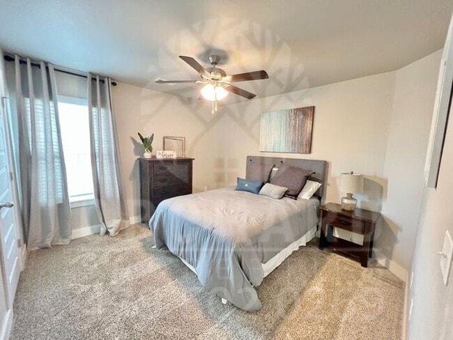 Building Photo - Haven | Endura Park- New Duplexes in Siloa...