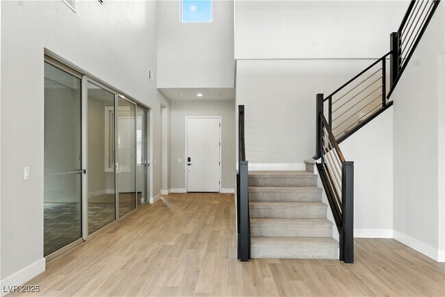 Building Photo - 5073 Slatestone St