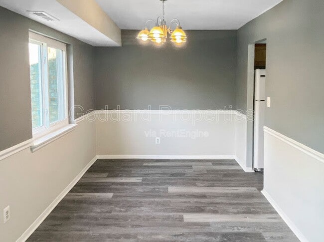 Building Photo - 479 Moores Mill Rd