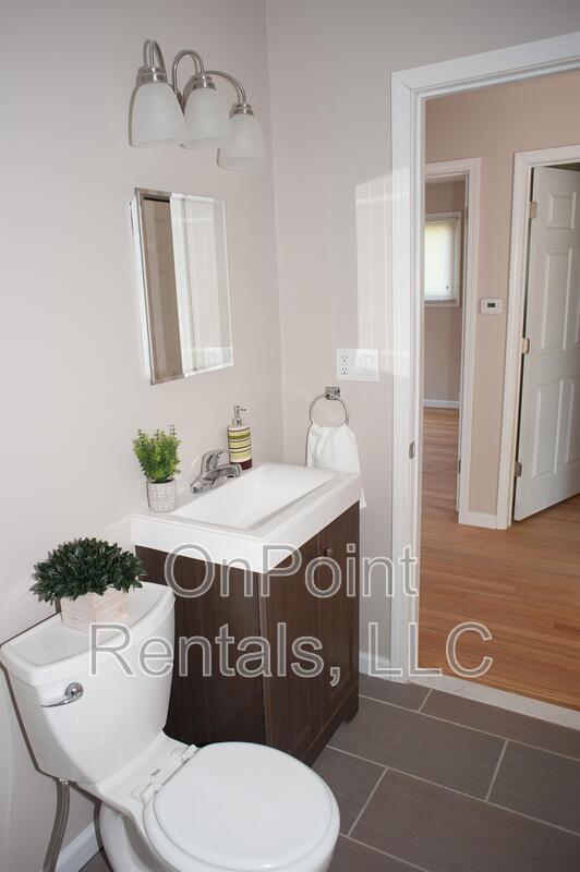 Building Photo - 331 Radcliff St