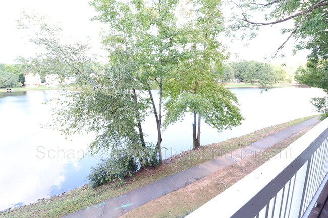 Building Photo - 510 Springfork Dr