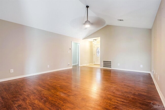 Building Photo - 2104 Frontera St