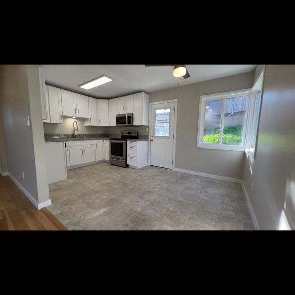 Building Photo - 4638 Edenvale Ave