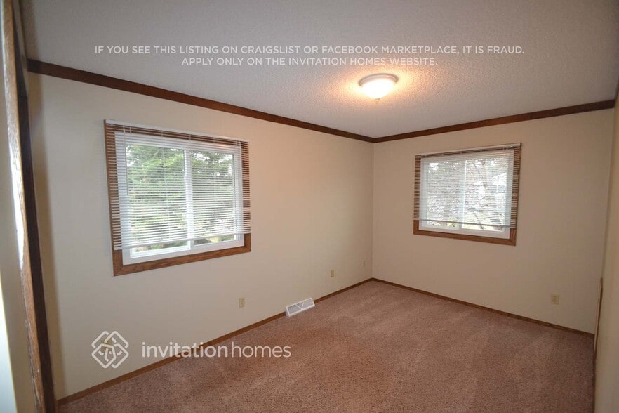 Building Photo - 11932 Pennsylvania Ave N