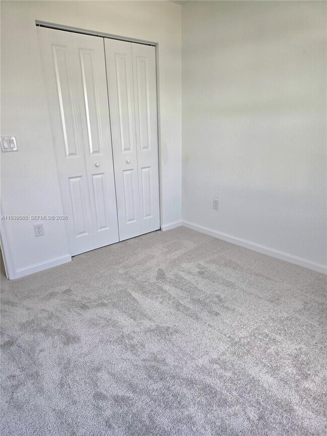 Building Photo - 5917 Sweetwood Dr