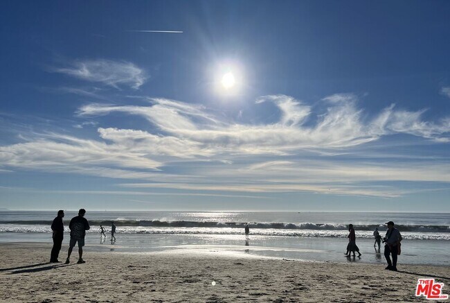 Building Photo - 311 Hill St