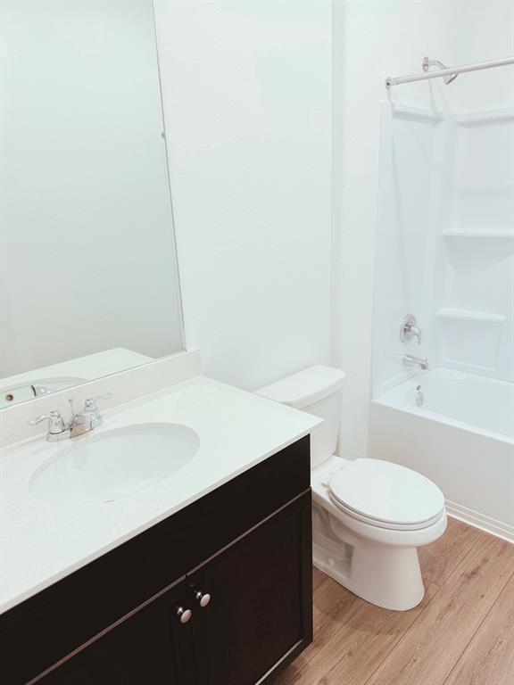 Building Photo - 212 The Good Wy