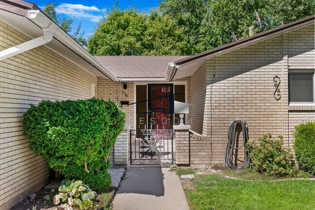 Building Photo - Spacious 3-Bedroom Ogden Home for Rent!