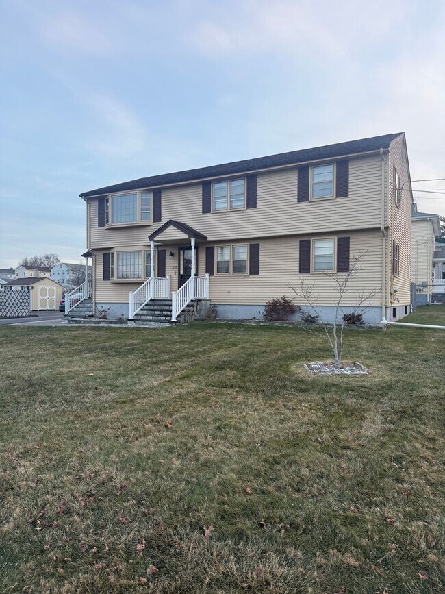 Building Photo - 250 Oakland Ave