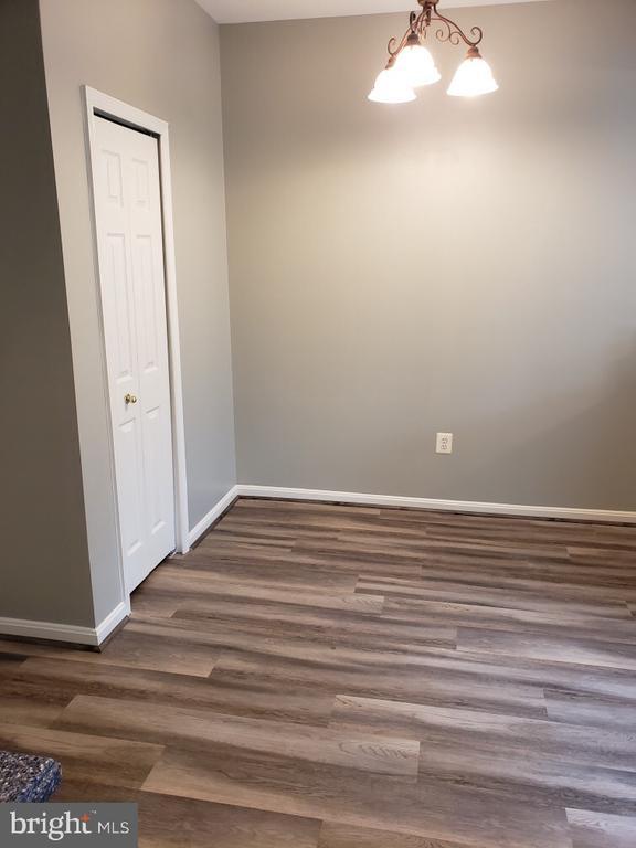 Building Photo - 4662 Deerwatch Dr