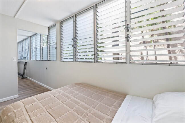 Building Photo - 225 Lili?uokalani Ave