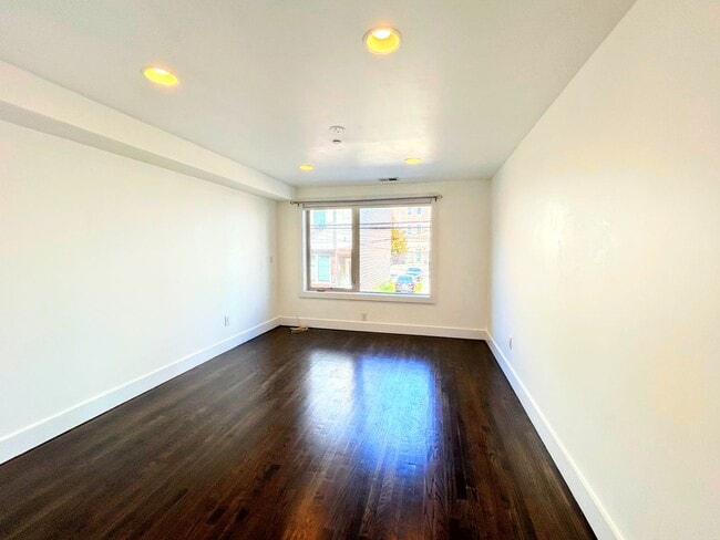 Building Photo - 1538-40 Ogden St