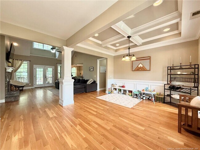 Building Photo - 476 Clearwater Harbor