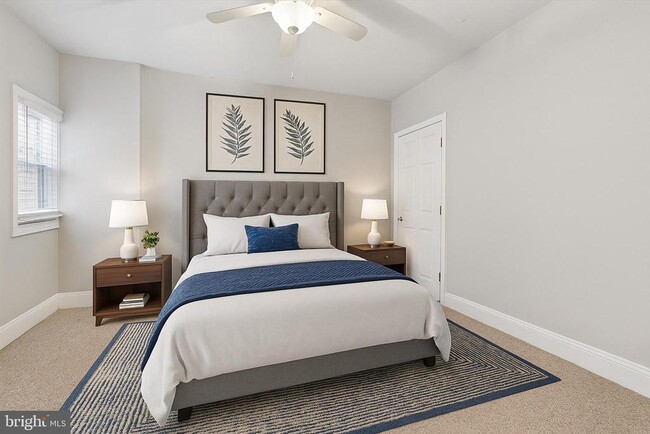 Building Photo - 158 Green Ln