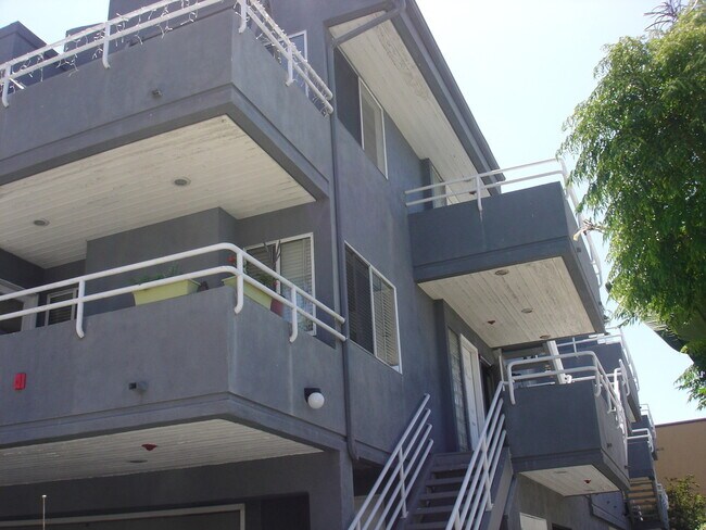 FRONT BALCONY - 840 7th St