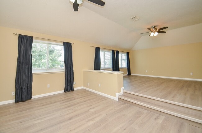 Building Photo - 15018 Moss Boulder Ct