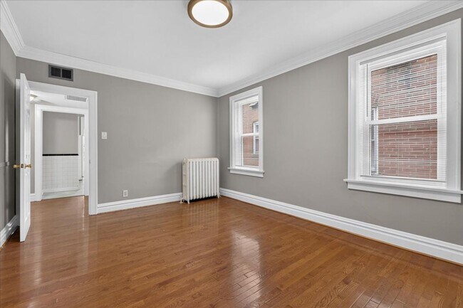 Building Photo - 5252 Bancroft Ave