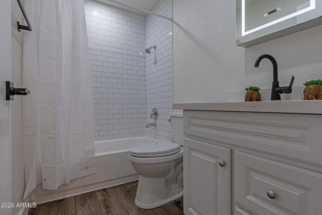 Building Photo - 4662 W Krall St