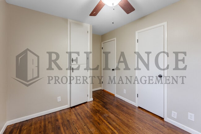 Building Photo - 2210 W Dallas St