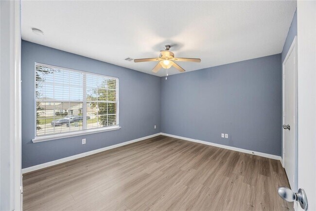 Building Photo - 8143 Sanders Forest Ct