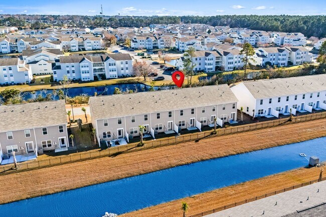 Building Photo - All Inclusive Seasonal Rental Available January 5-March 31st.