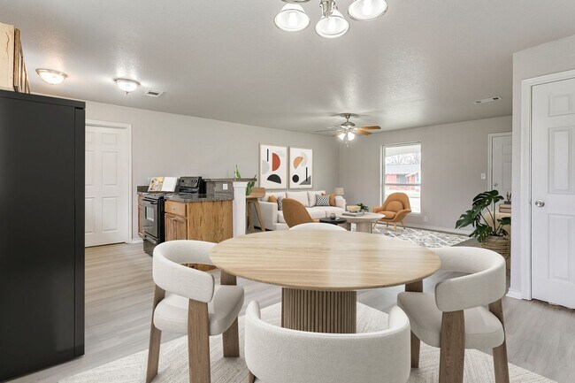 Building Photo - *BACK TO SCHOOL MOVE IN SPECIAL* $200 OFF ...
