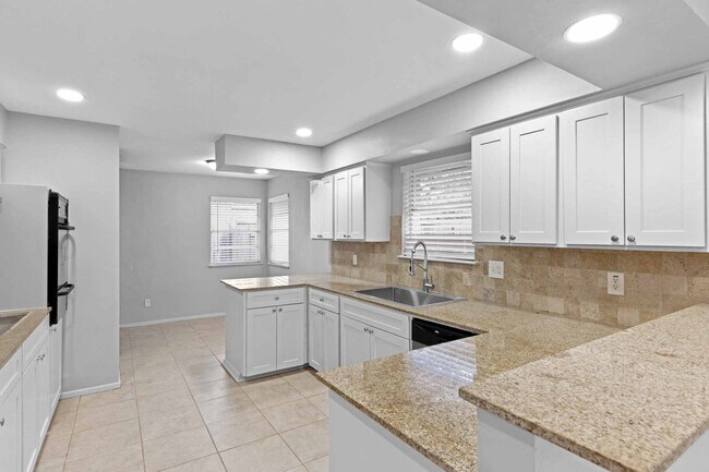 Building Photo - 5638 Spellman Rd