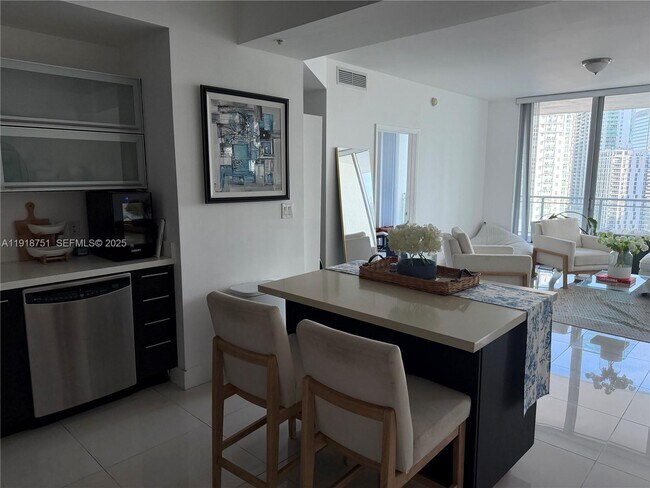 Building Photo - 90 SW 3rd St