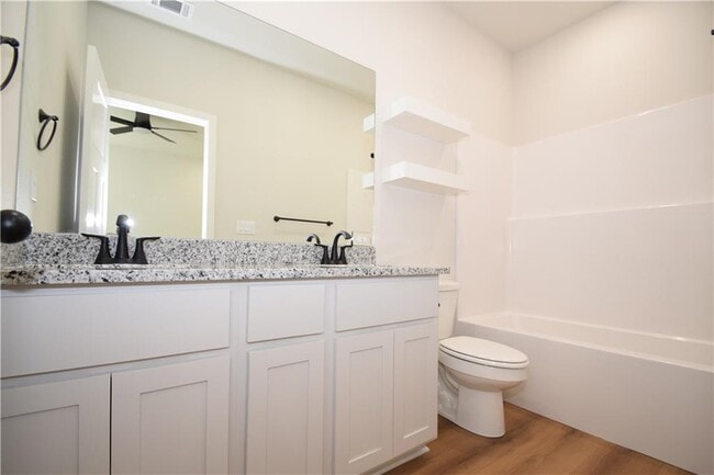 Building Photo - 540 Cosmos St