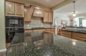 Building Photo - 232 Begonia Ct