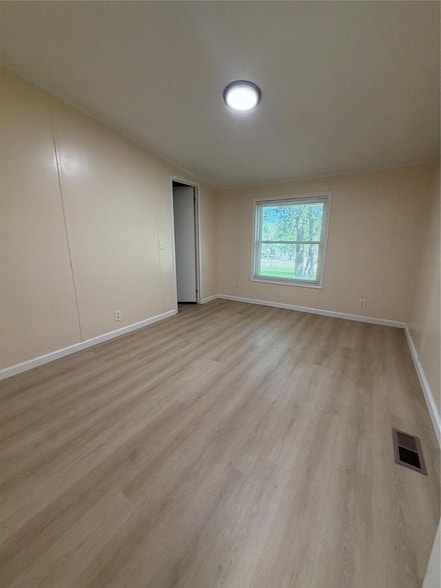 Building Photo - 175 Scarlet Oaks Dr