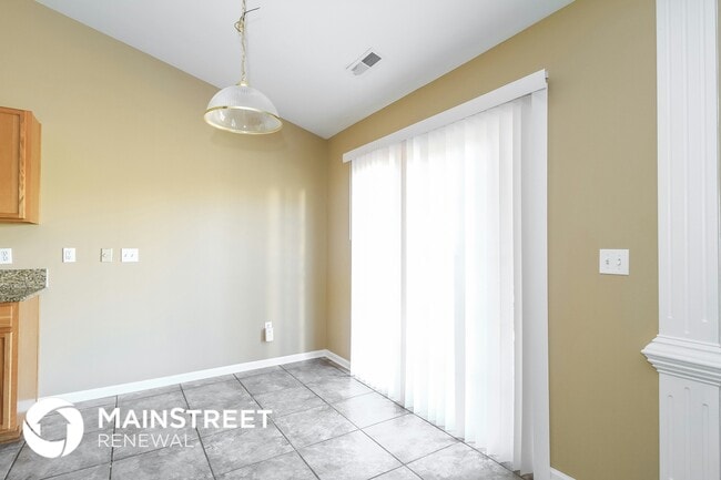 Building Photo - 3855 Thornaby Cir