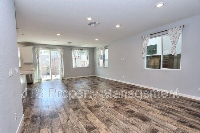 Building Photo - 2683 Alcove Way