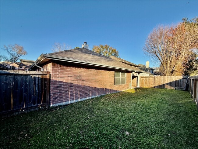 Building Photo - 5218 Hill Timbers Dr