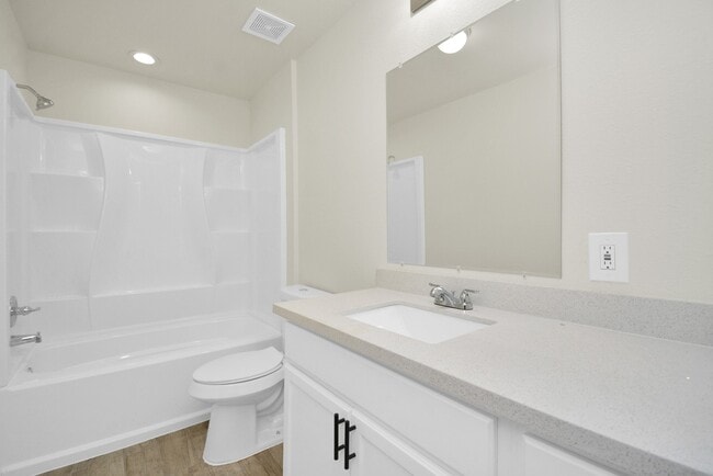 Building Photo - 25409 Pebble Dr