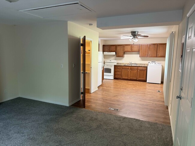 Building Photo - 3105 Blair Dr