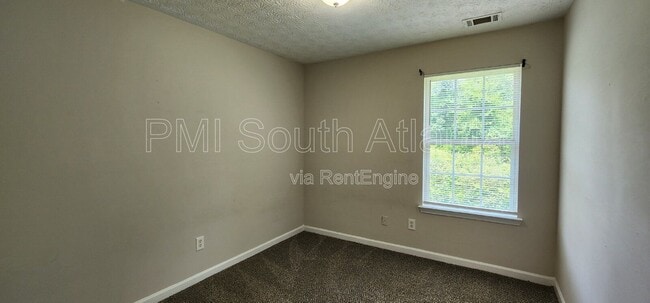 Building Photo - 1749 Carrington Dr