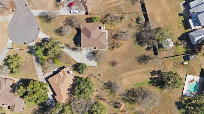 Building Photo - 307 Pin Oak Ct