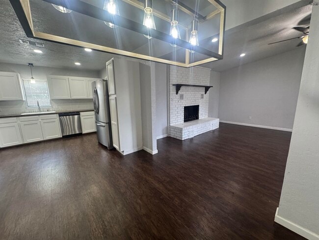 Building Photo - 4123 Beard Ave