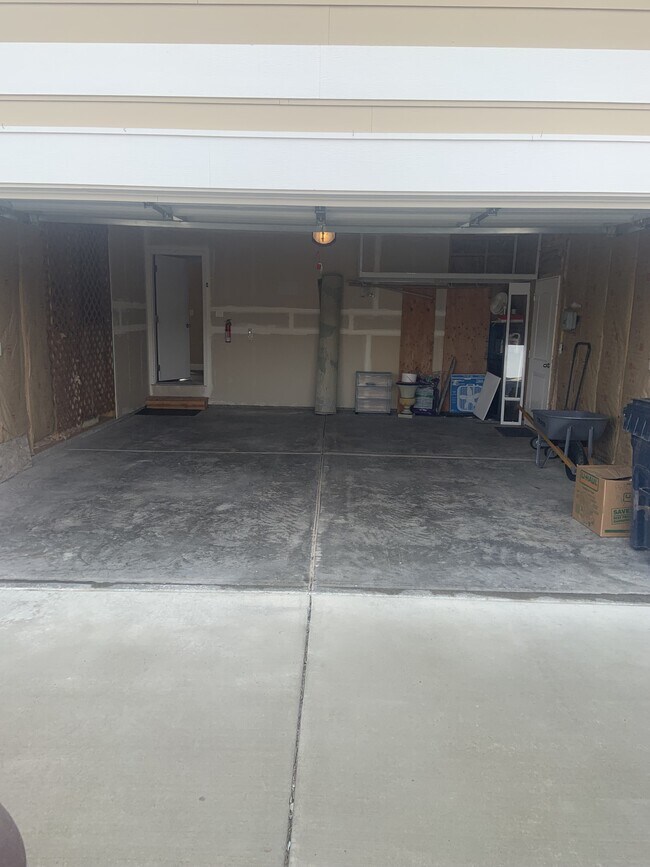 Building Photo - 1159 Polaris Rd