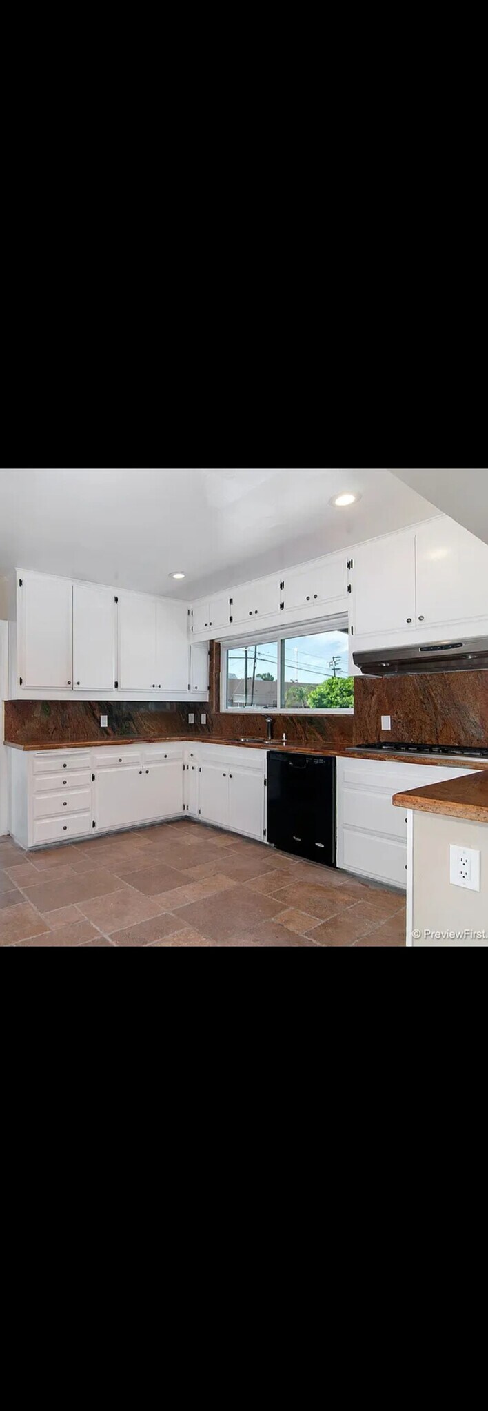 Building Photo - 2637 Granger Ave