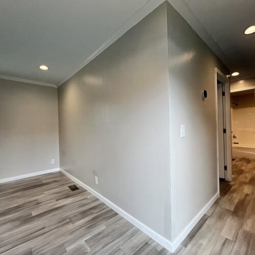 Building Photo - 31 Midway Dr