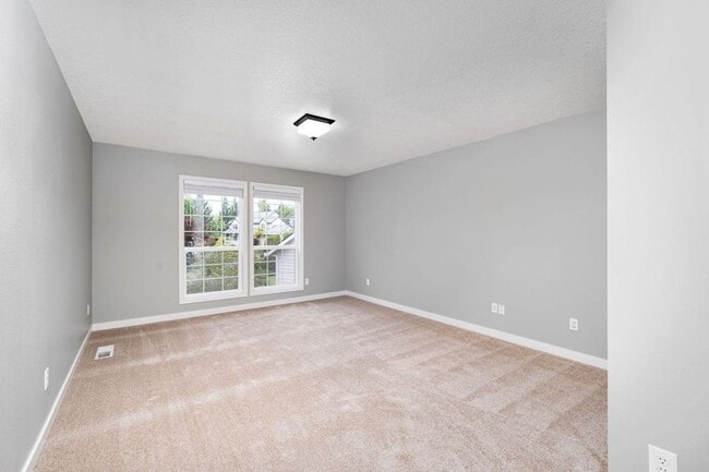 Building Photo - 16742 NW Dublin Ct
